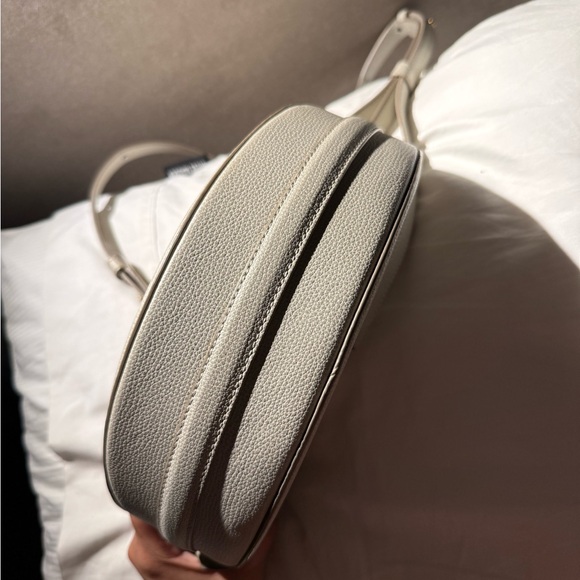 Polene Numero Dix Shoulder Bag - EDITION TEXTURED CHALK - Picture 7 of 10